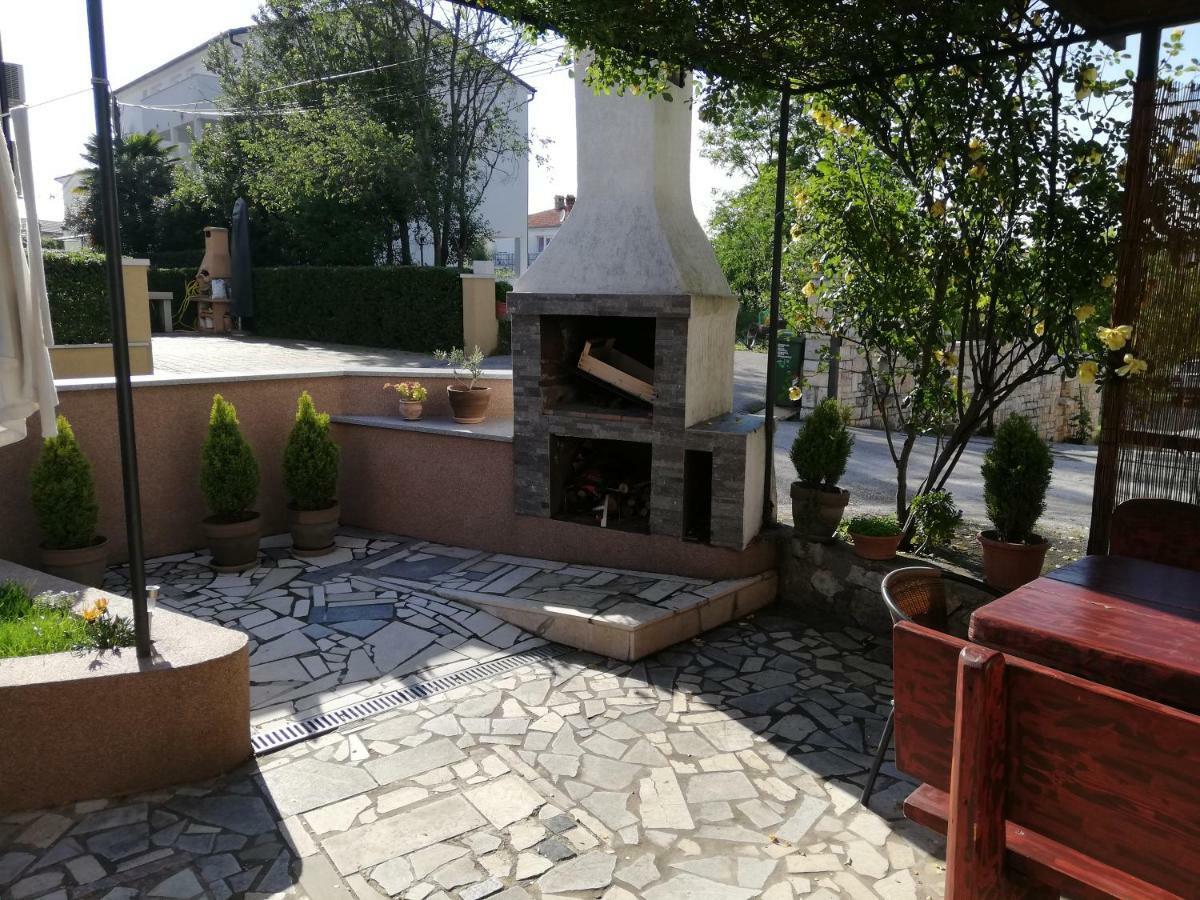 Family Apartman Luka Rovinj Exterior foto